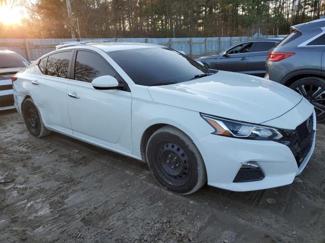 1N4BL4BV8KC241294 - 2019 NISSAN ALTIMA S WHITE photo 4