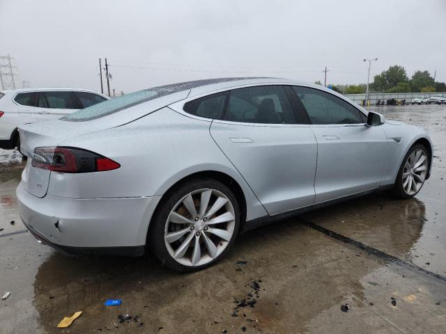 5YJSA1CN8DFP13173 - 2013 TESLA MODEL S Серебристый фото 3