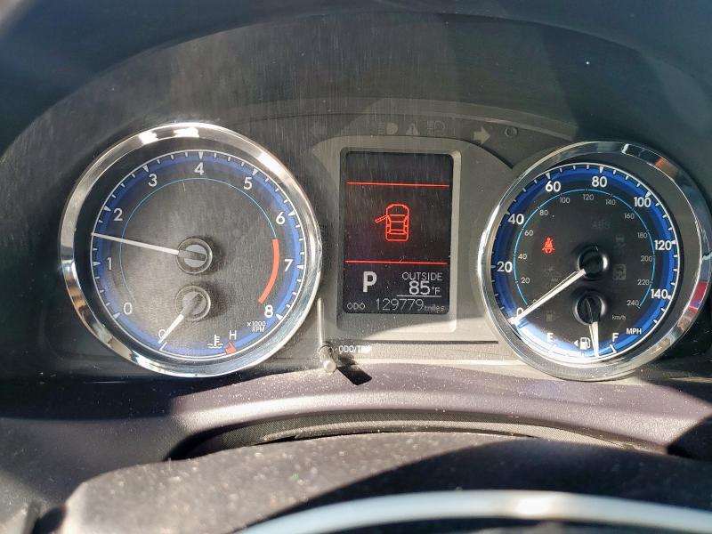 5YFBURHE2HP656476 - 2017 TOYOTA COROLLA L თეთრი ფოტო 9