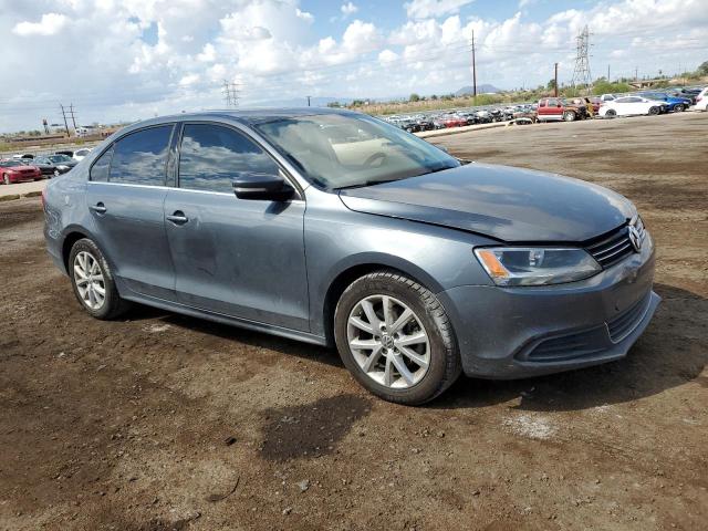 3VWD17AJ3EM361853 - 2014 VOLKSWAGEN JETTA SE Сірий фото 4