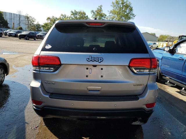 1C4RJFAG5JC302824 - 2018 JEEP GRAND CHER LAREDO فضي صورة 6