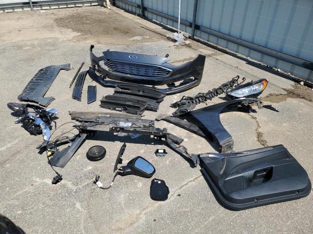 3FA6P0H74JR106790 - 2018 FORD FUSION SE Графитовый фото 12