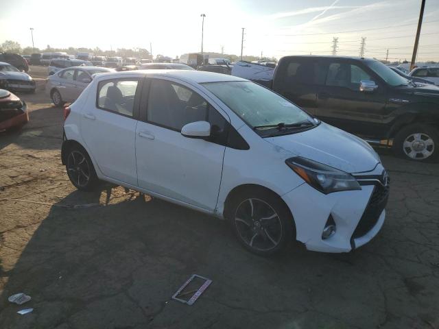 VNKKTUD37HA078722 - 2017 TOYOTA YARIS L Սպիտակ լուսանկար 4