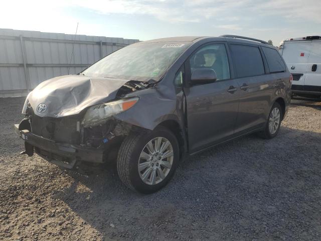 2012 TOYOTA SIENNA LE, 