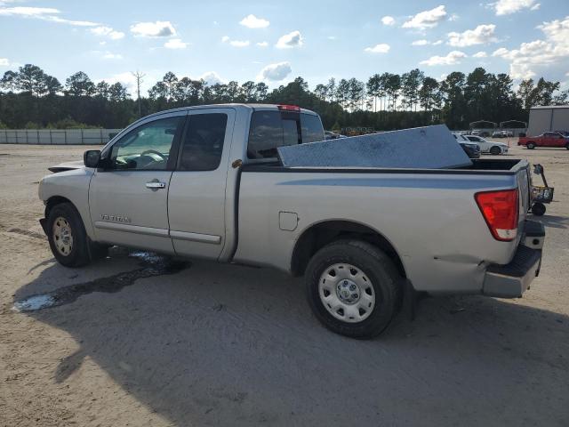 1N6BA06A67N208531 - 2007 NISSAN TITAN XE ვერცხლისფერი ფოტო 2