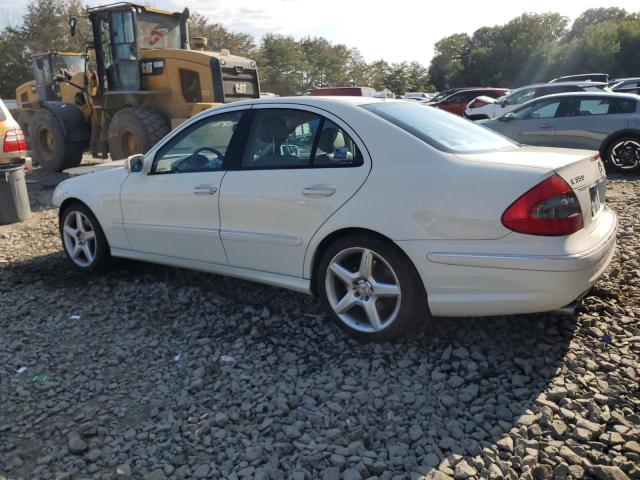 WDBUF87X89B426519 - 2009 MERCEDES-BENZ E 350 4MATIC WHITE photo 2