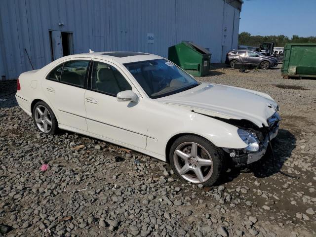 WDBUF87X89B426519 - 2009 MERCEDES-BENZ E 350 4MATIC WHITE photo 4