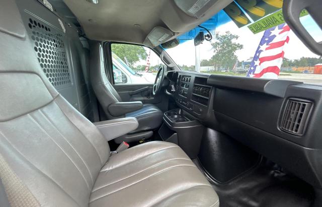 1GCWGBFG0J1321487 - 2018 CHEVROLET EXPRESS G2 白色 照片 5