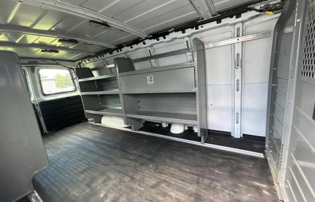 1GCWGBFG0J1321487 - 2018 CHEVROLET EXPRESS G2 白色 照片 6