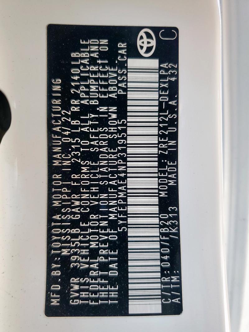 5YFEPMAE4NP319515 - 2022 TOYOTA COROLLA LE თეთრი ფოტო 13