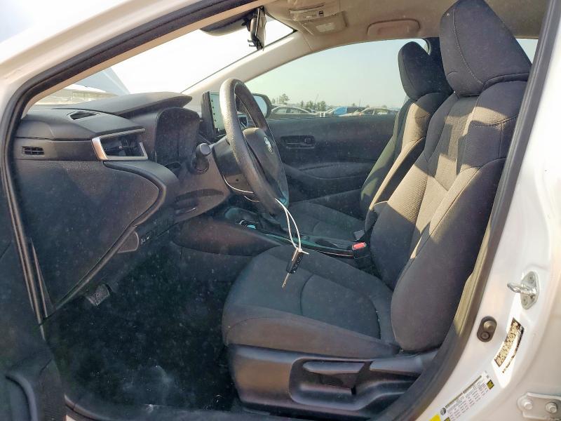 5YFEPMAE4NP319515 - 2022 TOYOTA COROLLA LE თეთრი ფოტო 7