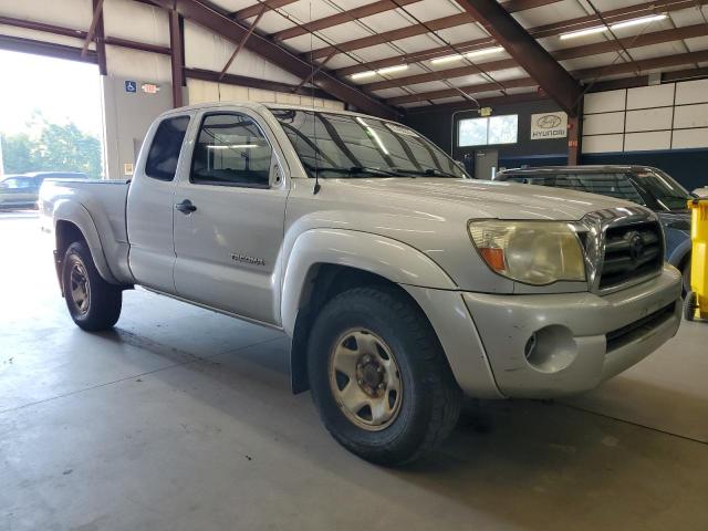 5TEUU42N25Z140144 - 2005 TOYT TACOMA ACCESS CAB SILVER photo 4