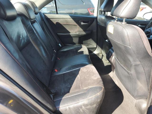 4T1BF1FK9FU958623 - 2015 TOYOTA CAMRY LE 灰色 照片 10