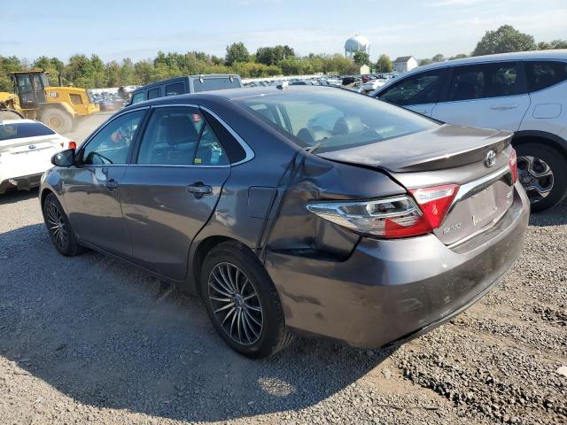 4T1BF1FK9FU958623 - 2015 TOYOTA CAMRY LE 灰色 照片 2