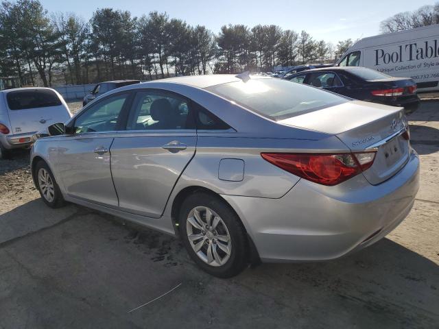 5NPEB4AC4DH520162 - 2013 HYUNDAI SONATA GLS SILVER photo 2