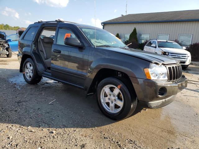 1J4GS48K25C526524 - 2005 JEEP GRAND CHER LAREDO GRAY photo 4