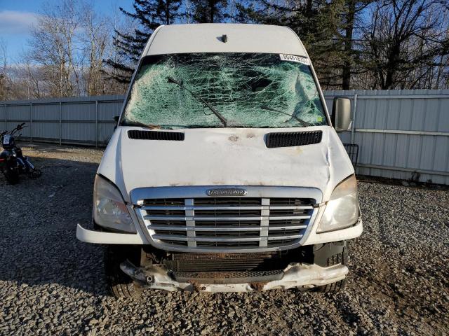 WDRPE7CC4B5569440 - 2011 FREIGHTLINER SPRINTER 2500 WHITE photo 5