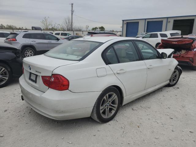 WBAPH77579NM27111 - 2009 BMW 328 I WHITE photo 3