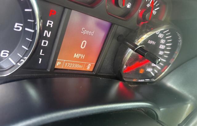 1GC1KUEG9JF206377 - 2018 CHEVROLET SILVERADO K2500 HEAVY DUTY WHITE photo 8