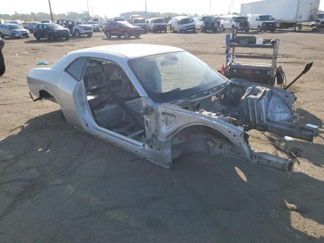 2C3CDZFJ5NH211031 - 2022 DODGE CHALLENGER R/T SCAT PACK GRAY photo 4