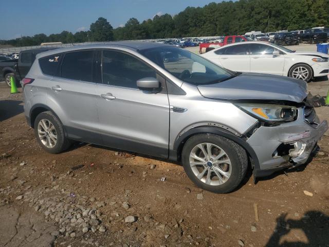 1FMCU0GD5HUC18932 - 2017 FORD ESCAPE SE 银色 照片 4