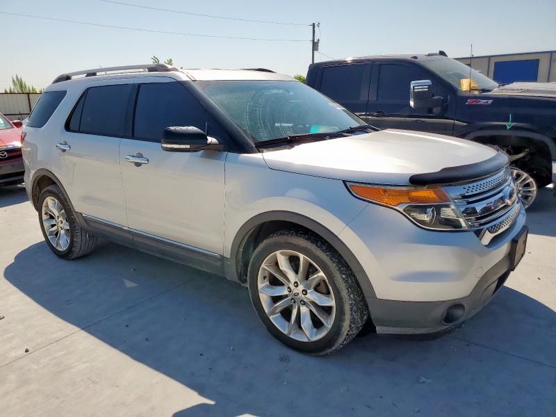 1FM5K7D8XEGA37009 - 2014 FORD EXPLORER XLT SILVER photo 4