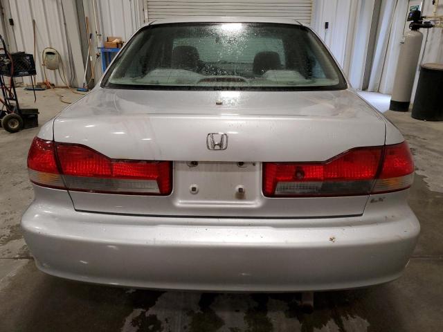 1HGCG56462A061089 - 2002 HONDA ACCORD LX SILVER photo 6