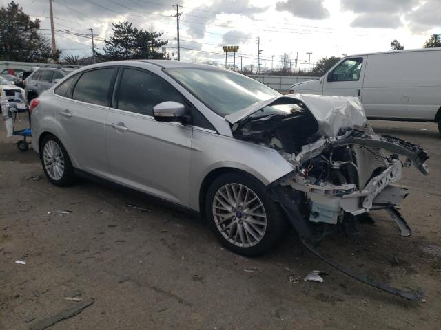 1FADP3J28DL108505 - 2013 FORD FOCUS TITANIUM SILVER photo 4