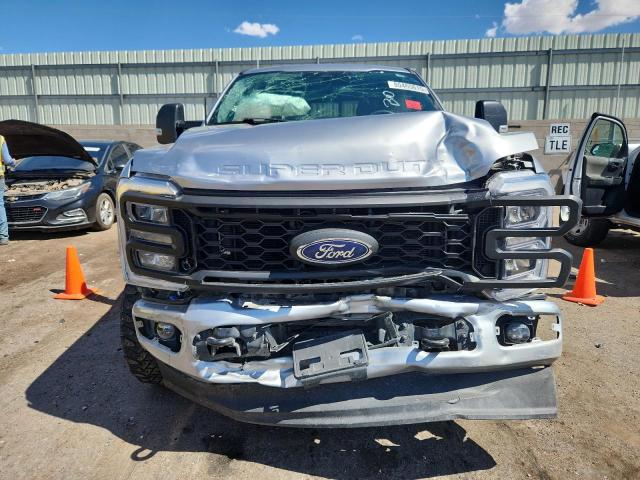 1FT8W2BT5PED09514 - 2023 FORD F250 SUPER DUTY SILVER photo 5
