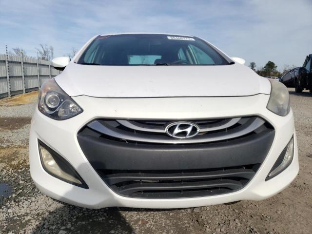 KMHD35LH7EU204684 - 2014 HYUNDAI ELANTRA GT WHITE photo 5