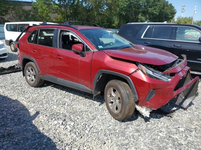 2T3P1RFV3NW259569 - 2022 TOYOTA RAV4 XLE RED photo 4