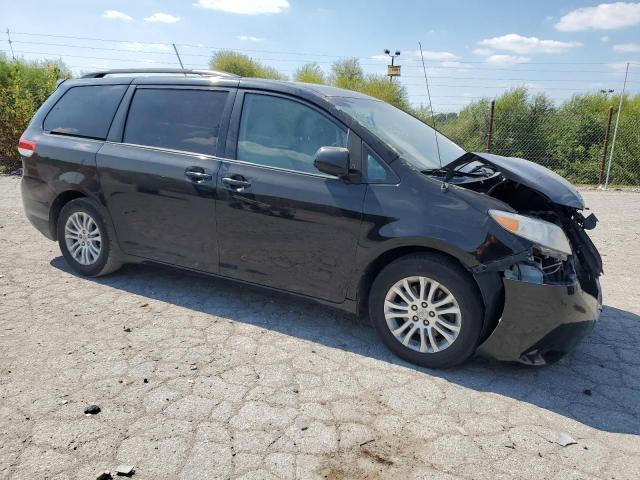 5TDYK3DC6CS191413 - 2012 TOYOTA SIENNA XLE 黑色 照片 4