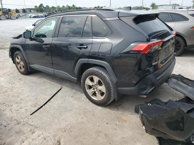 2T3P1RFV3MC165725 - 2021 TOYOTA RAV4 XLE BLACK photo 2