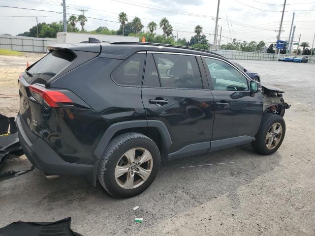 2T3P1RFV3MC165725 - 2021 TOYOTA RAV4 XLE BLACK photo 3