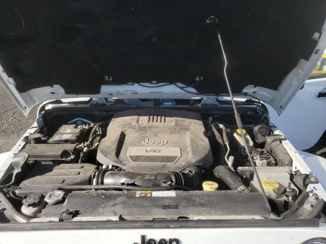 1C4BJWEG6GL304165 - 2016 JEEP WRANGLER U SAHARA WHITE photo 11