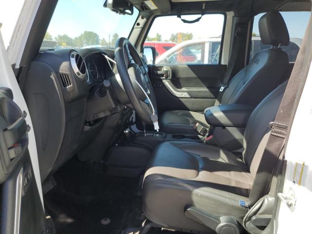 1C4BJWEG6GL304165 - 2016 JEEP WRANGLER U SAHARA WHITE photo 7