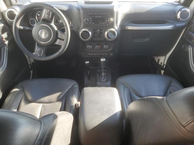 1C4BJWEG6GL304165 - 2016 JEEP WRANGLER U SAHARA WHITE photo 8