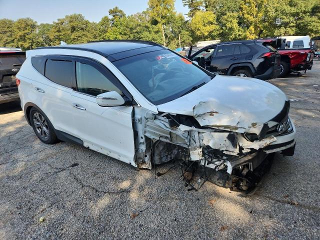 5XYZU3LB6GG354913 - 2016 HYUNDAI SANTA FE S WHITE photo 4