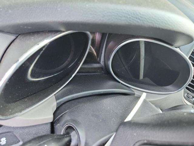 5XYZU3LB6GG354913 - 2016 HYUNDAI SANTA FE S WHITE photo 9