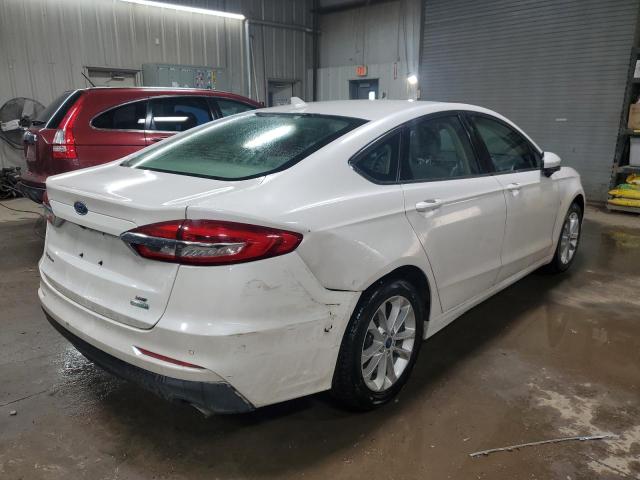 3FA6P0HD2LR230811 - 2020 FORD FUSION SE WHITE photo 3