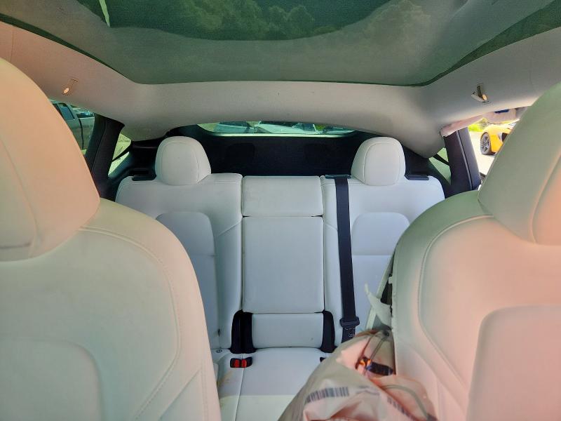 7SAYGDEE9RA321107 - 2024 TESLA MODEL Y 白色 照片 10