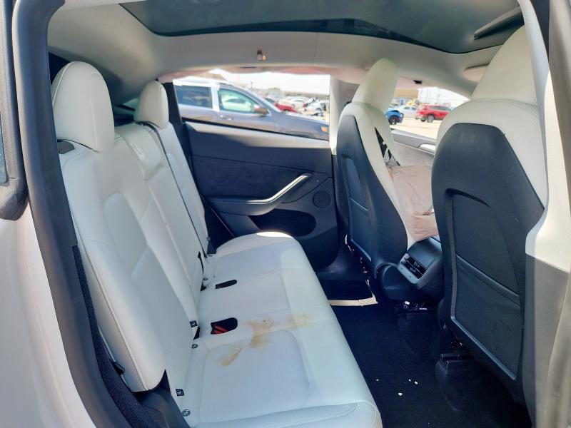 7SAYGDEE9RA321107 - 2024 TESLA MODEL Y 白色 照片 11