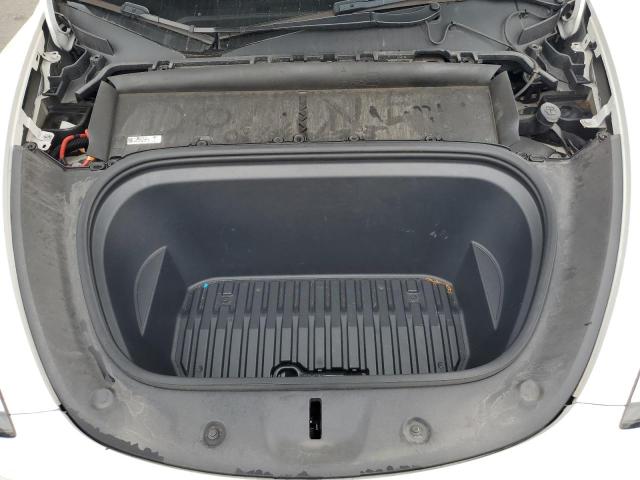 7SAYGAEE8NF359052 - 2022 TESLA MODEL Y WHITE photo 12