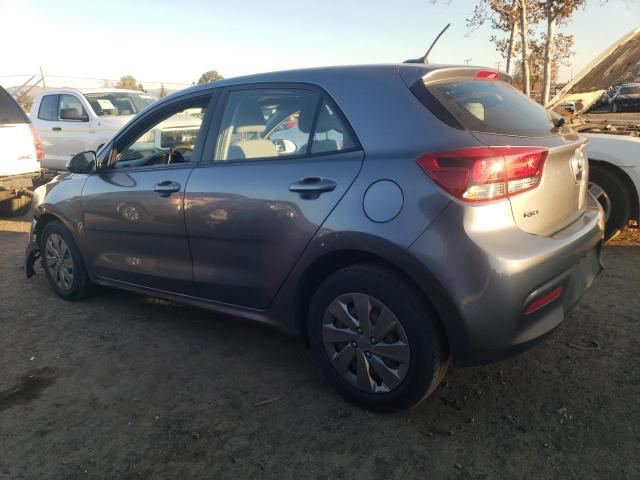 3KPA25AB6KE213945 - 2019 KIA RIO S GRAY photo 2