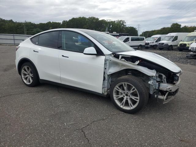 7SAYGDEE3NF390534 - 2022 TESLA MODEL Y 白色 照片 4