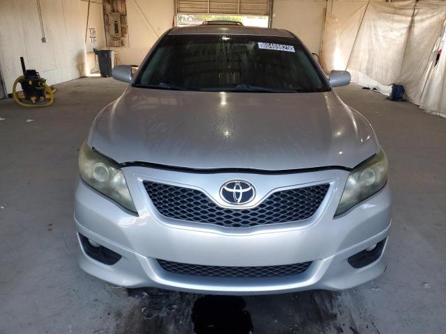4T1BF3EK4BU160831 - 2011 TOYOTA CAMRY BASE SILVER photo 5