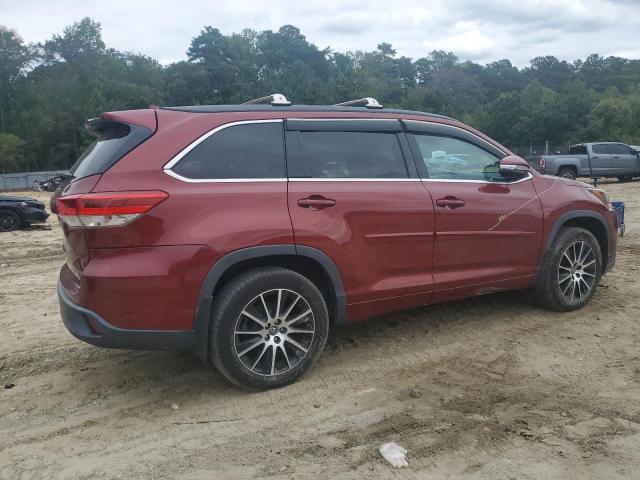 5TDJZRFH8JS549438 - 2018 TOYOTA HIGHLANDER SE 栗色 照片 3