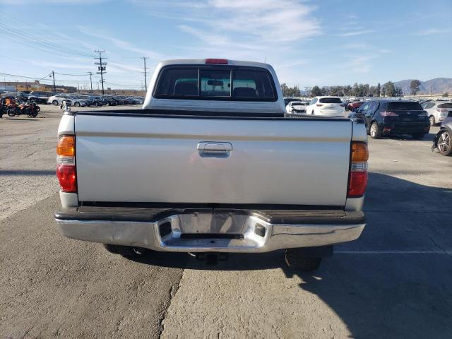 5TESN92N81Z820657 - 2001 TOYOTA TACOMA XTRACAB PRERUNNER ვერცხლისფერი ფოტო 6