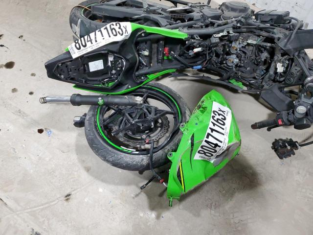 JKAEXKG11JDA14217 - 2018 KAWASAKI EX400 GREEN photo 9