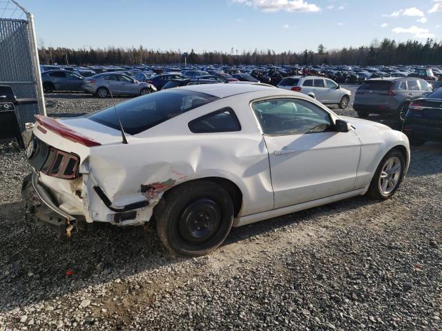 1ZVBP8AM5E5223131 - 2014 FORD MUSTANG WHITE photo 3